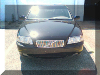 2000 Volvo S80 with metalized on it